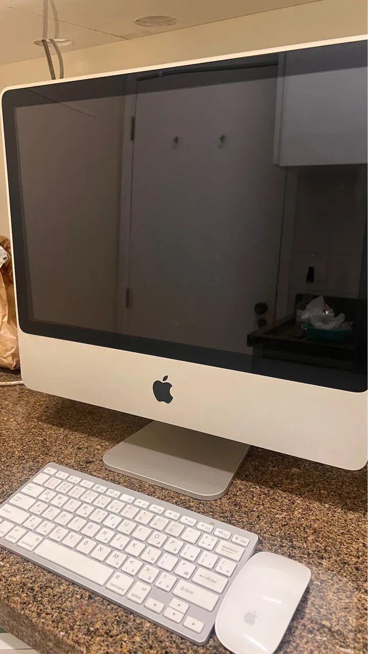 iMac Apple Core 2 Duo 2.4GHz - - Computadores e Desktops - Vila