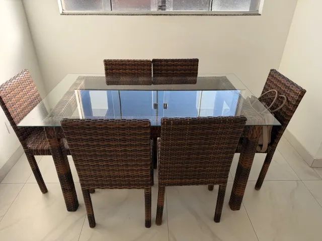 Mesa de Jantar + 06 cadeiras - Foto 4