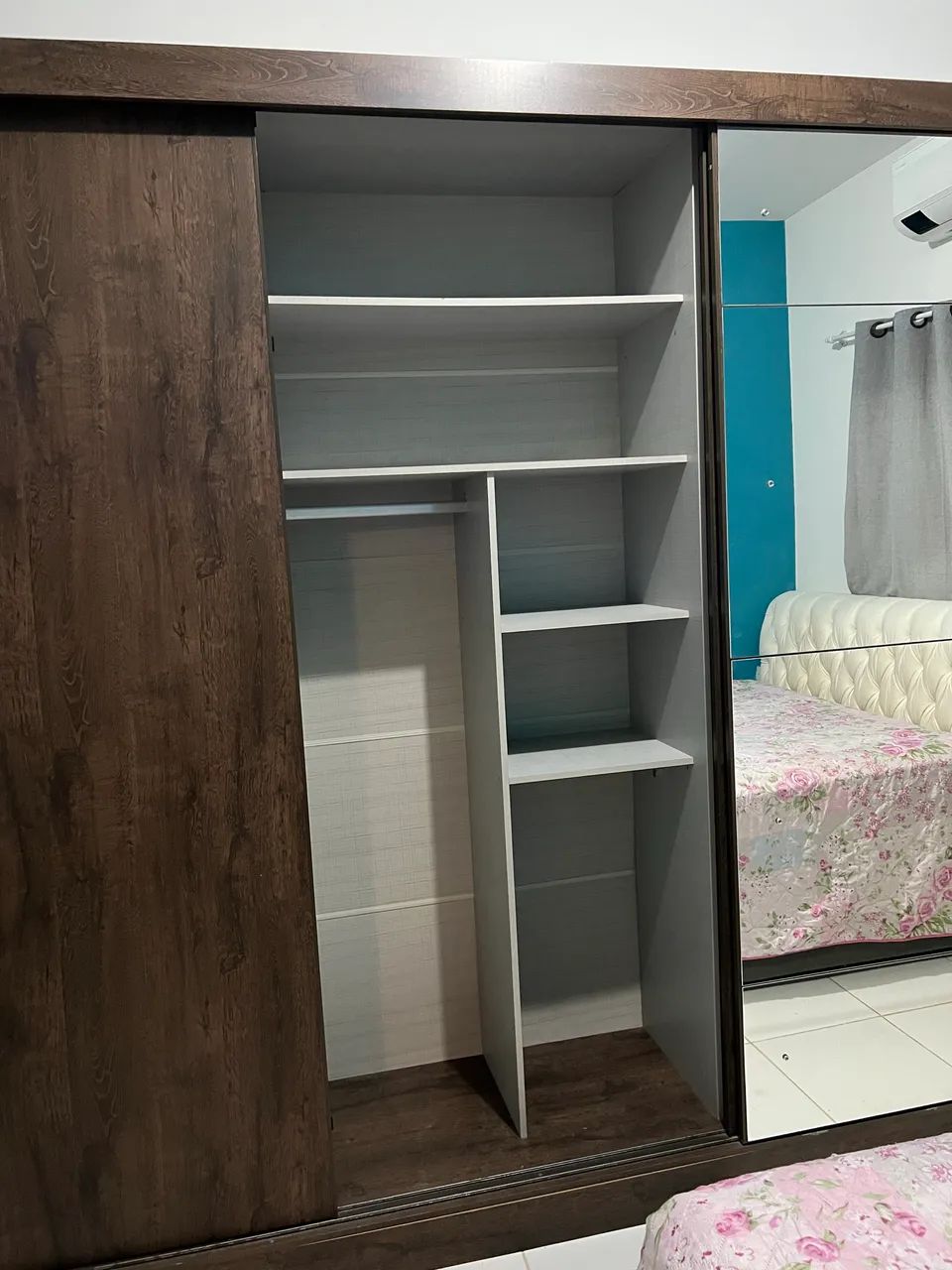 Guarda roupa grande com espelho  - Foto 2