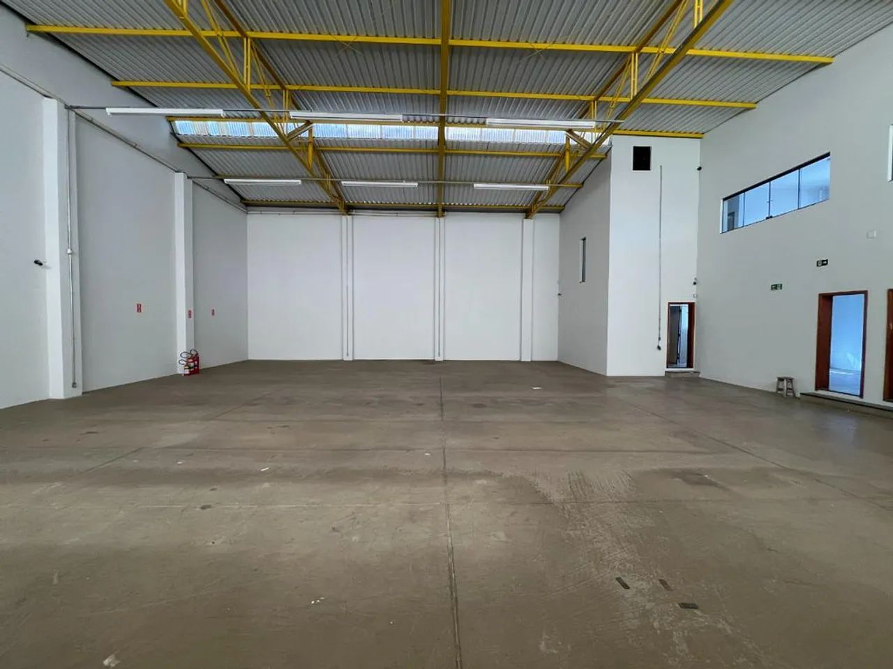 Galpão para alugar em Americana, Vila Biasi, com 587 m² - Foto 4