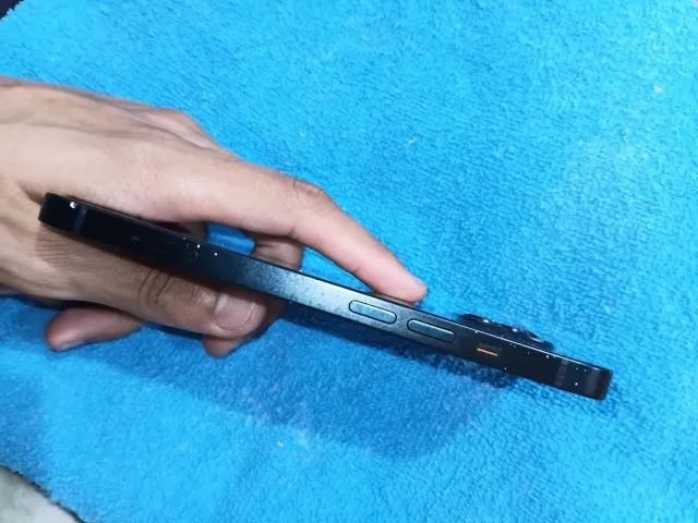 iPhone 13 128 gb 85% bateria caixa e nota - Foto 5