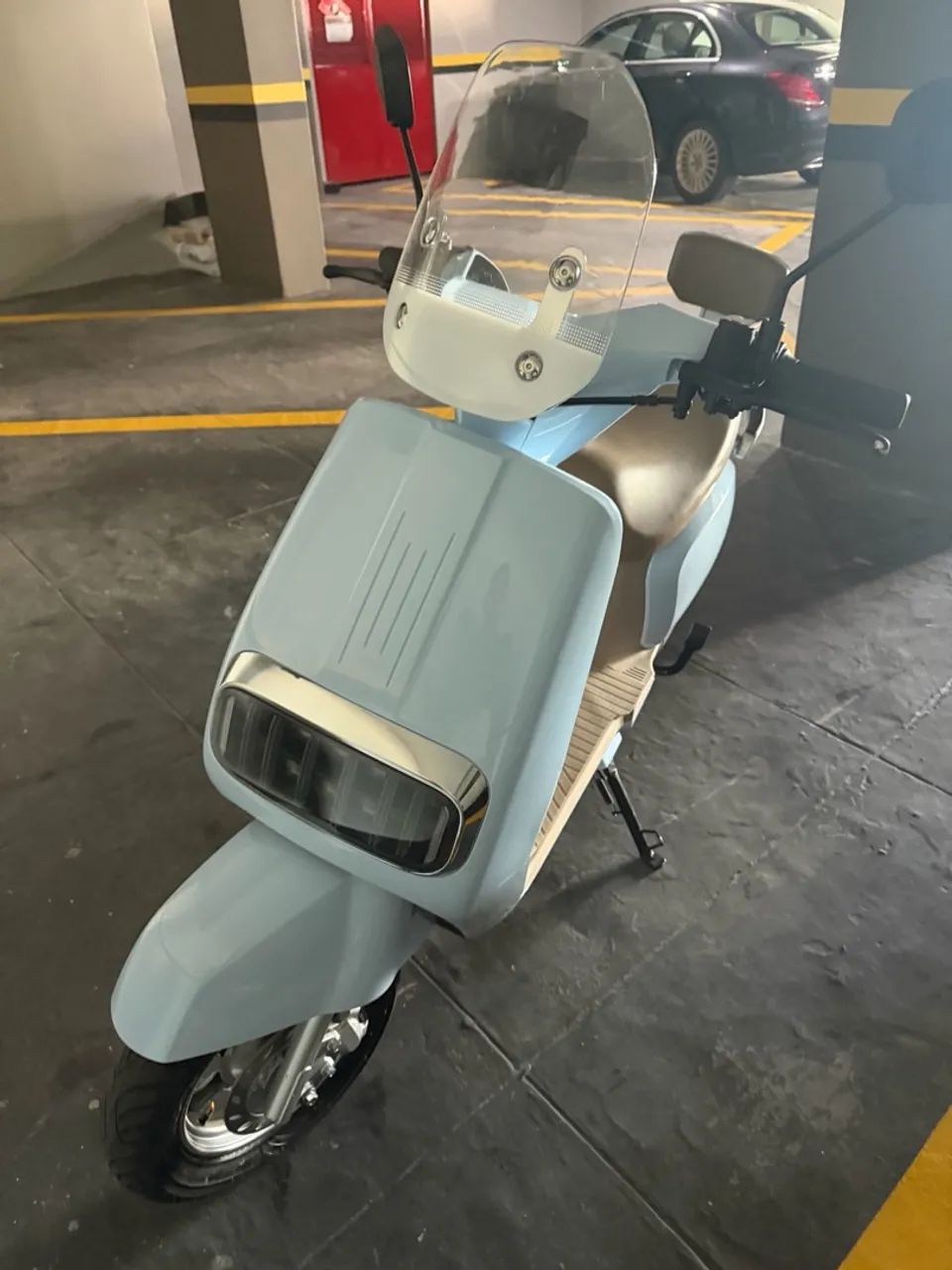 Scooter elétrica 