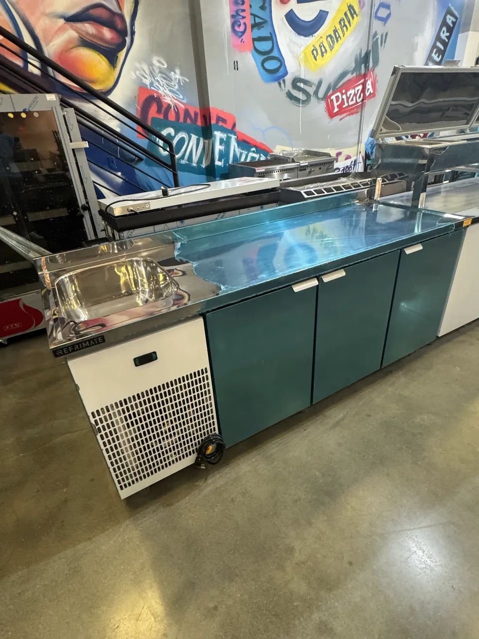 Balcão refrigerado 2,00 metros com Cuba lado esquerdo Nova 