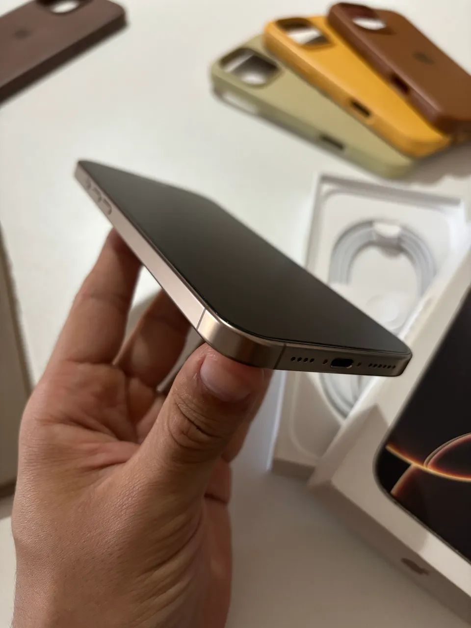 Iphone 16 Pro Max 256gb - Desert Titanium - Foto 5
