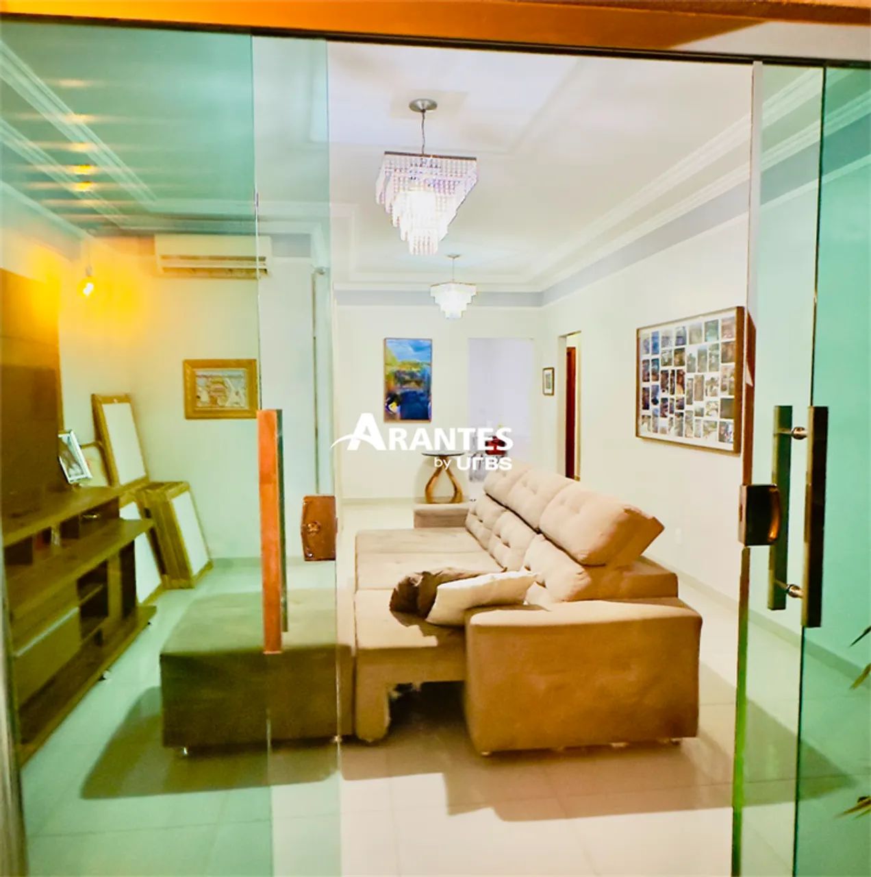Casa com 160,68m² 3 quartos à venda no bairro Granada