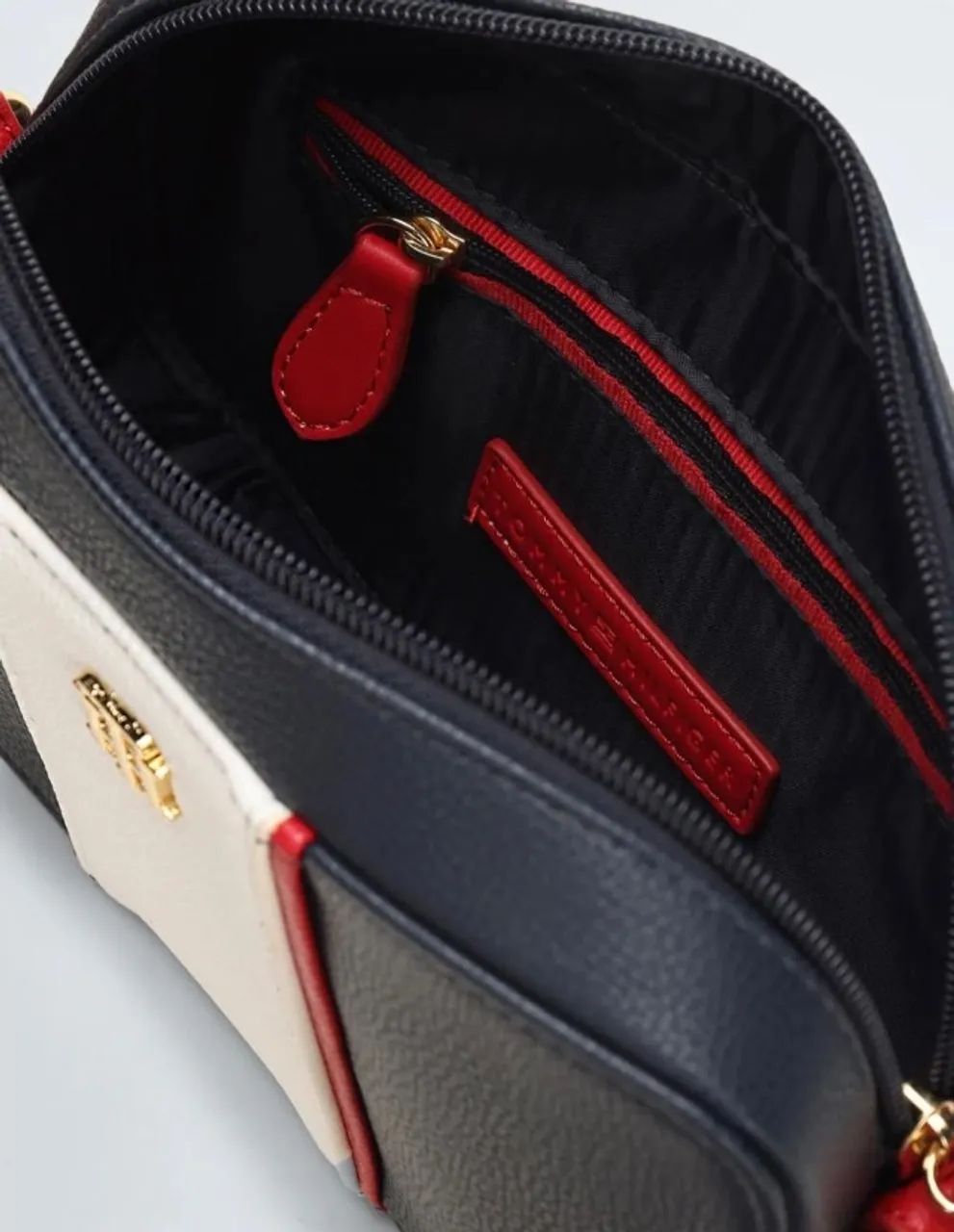 Bolsa Tommy Hilfiger Pequena - Foto 3