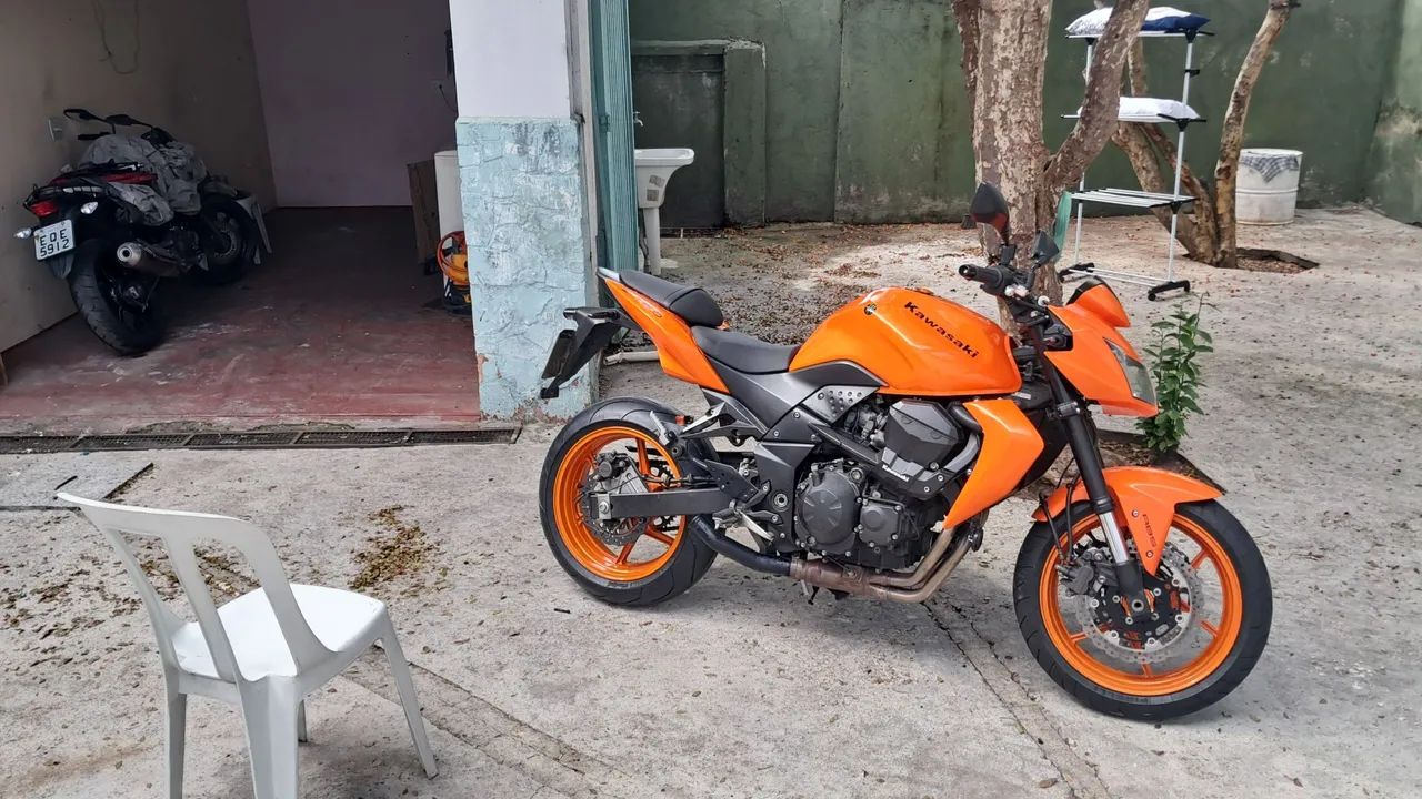Z 750 2012 - 1524694799 | OLX