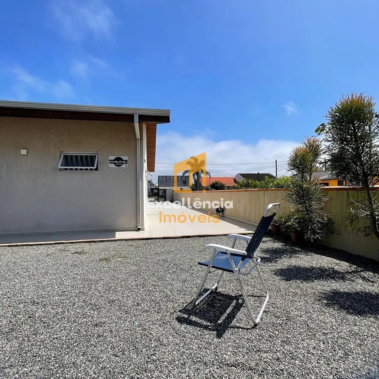 Casa com piscina e amplo terreno em coroados - Foto 3