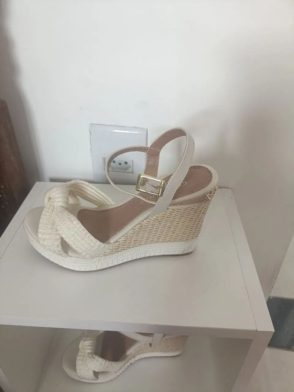 Sandália plataforma Constance 33 - Foto 2