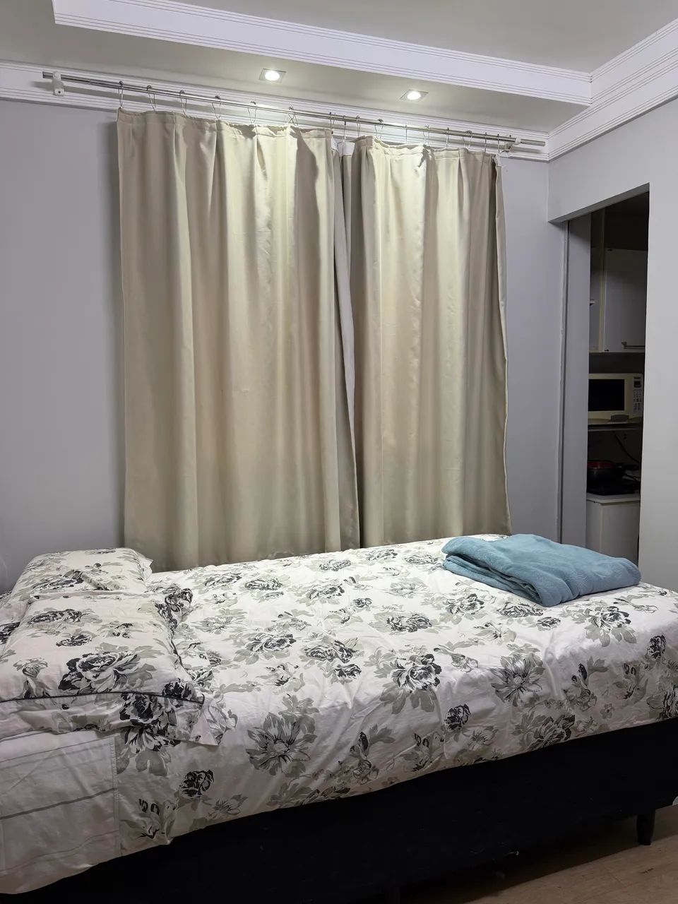 Vendo apt  em Ag Claras de 2 quartos, mobiliada, com armário e beliche - Foto 5