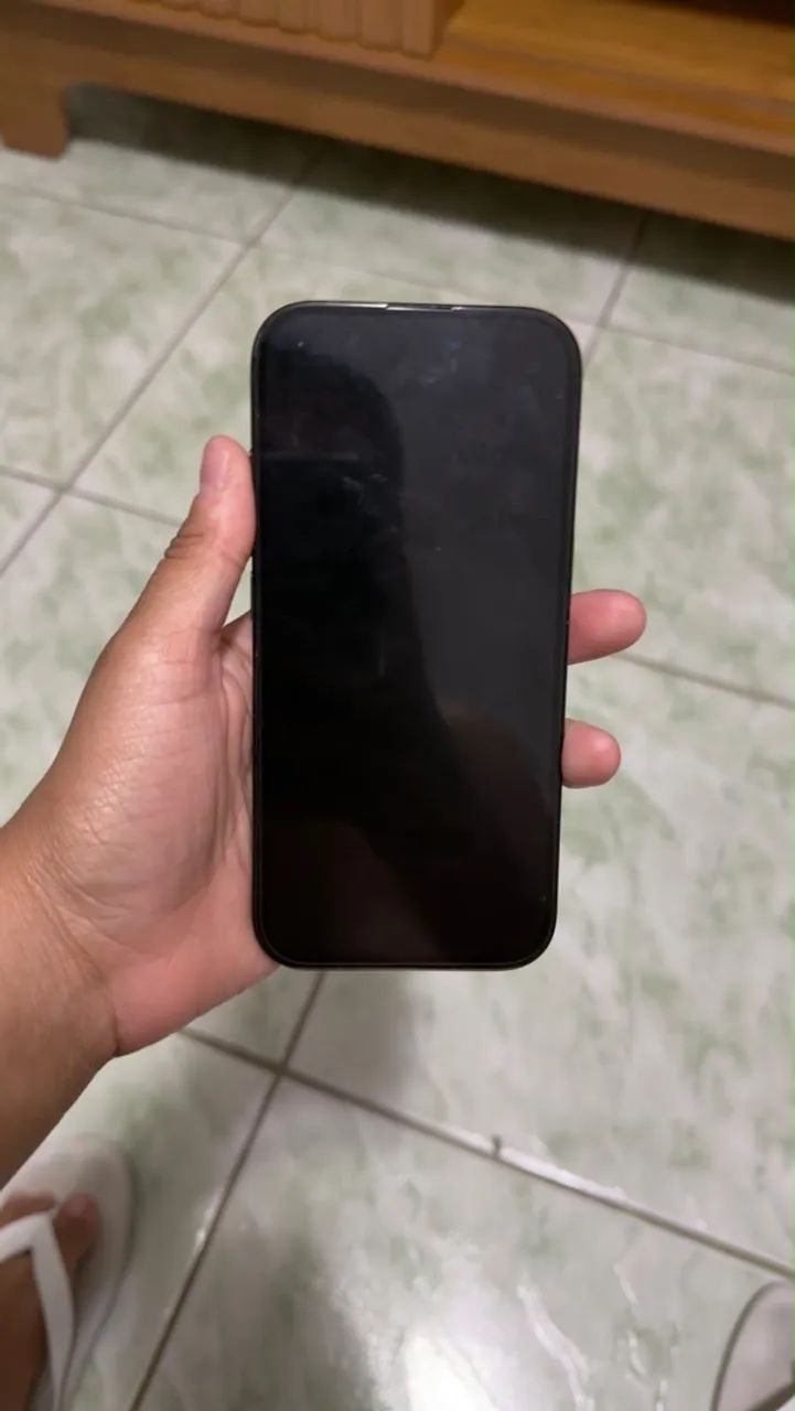 iPhone 16 pro 256 - Foto 2