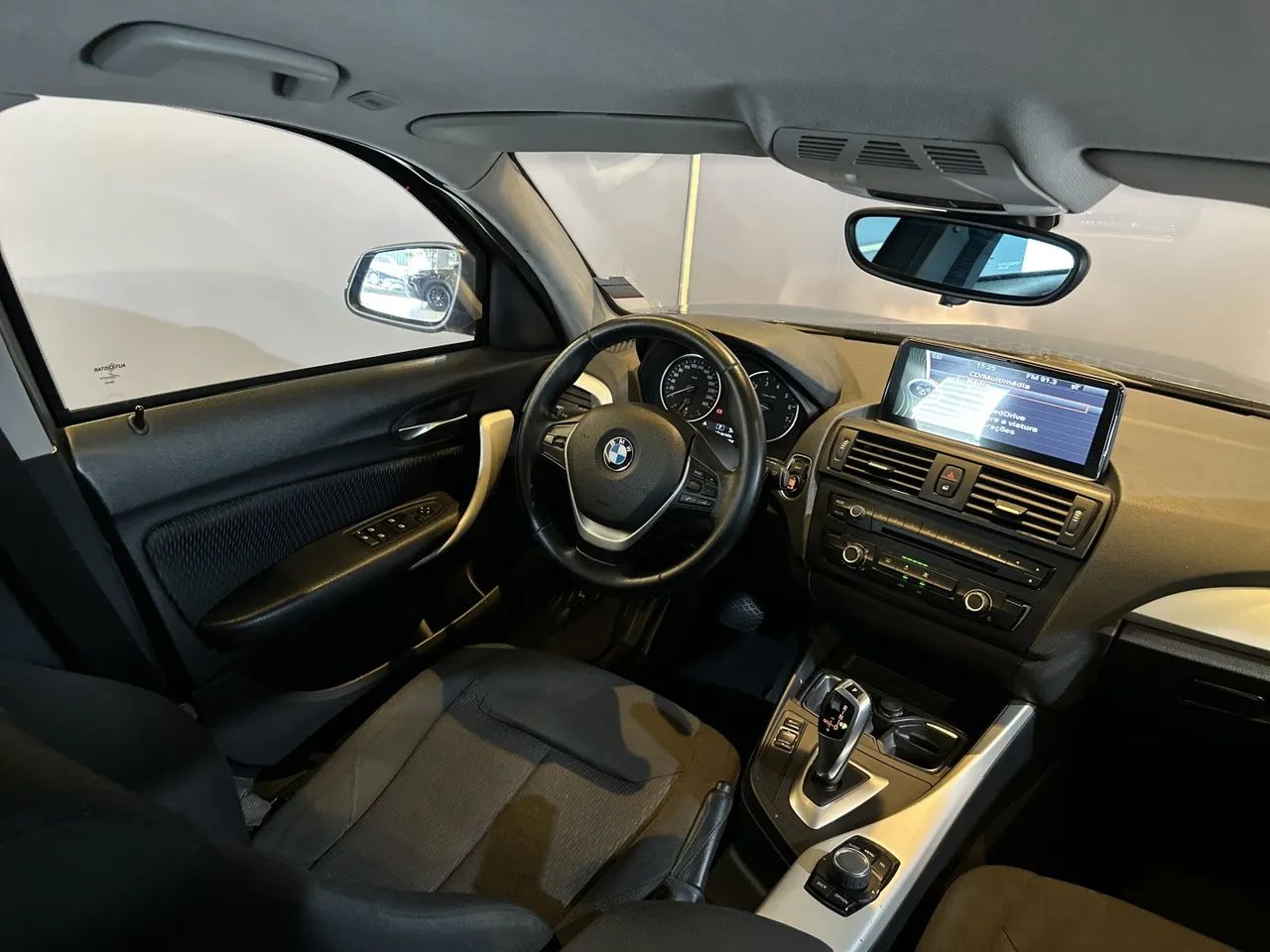 BMW Série 1 Sport 1.5 TB 12V Aut. 5p, foto 7 de 11