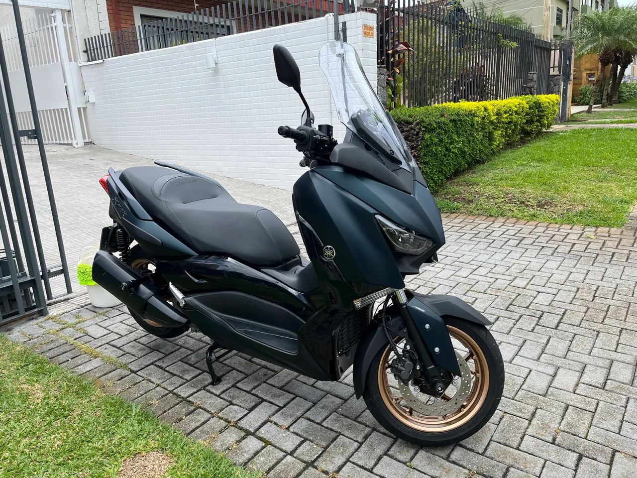 XMax 250