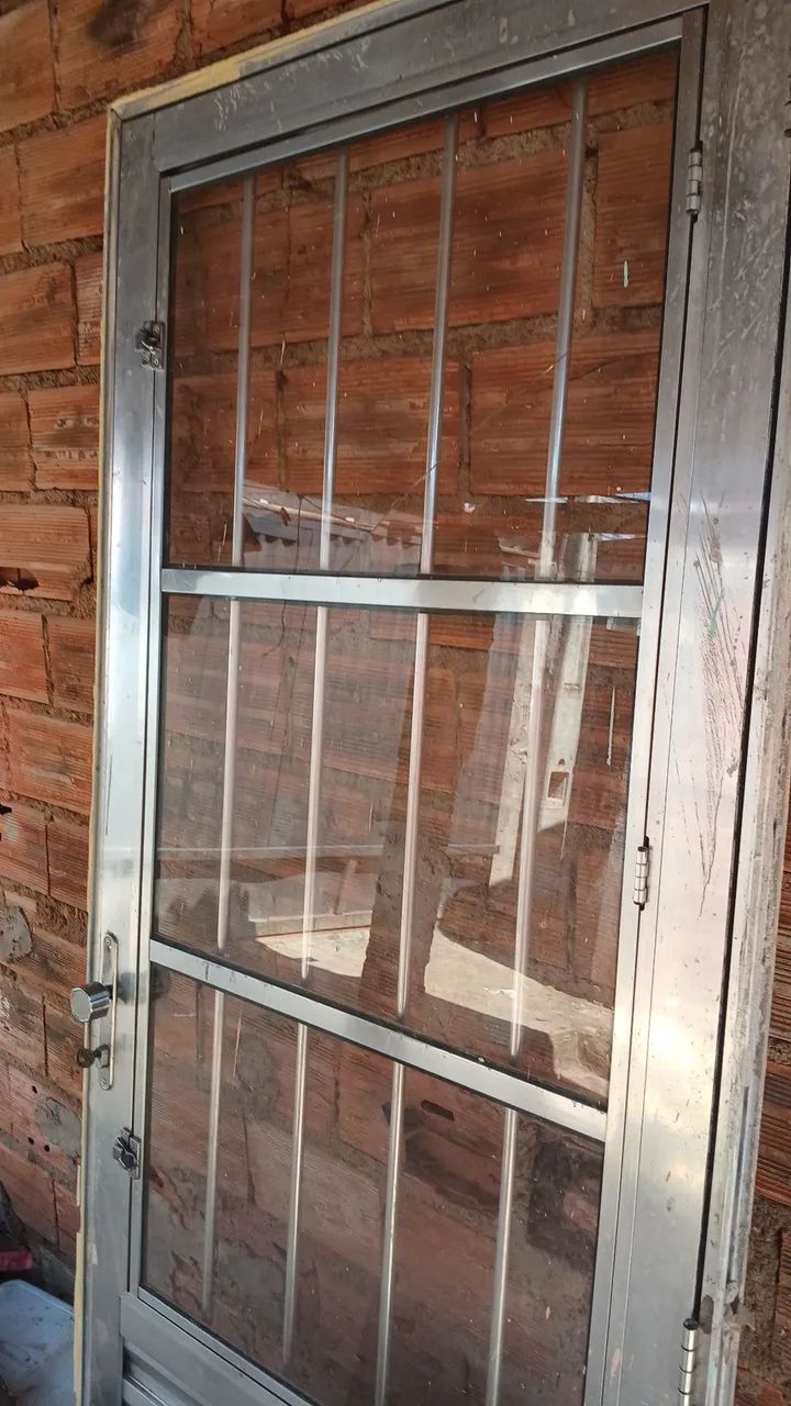 Vendo porta completa de alumínio.  - Foto 5