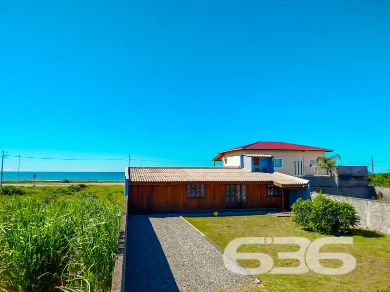 Casa | São Francisco do Sul | Ervino