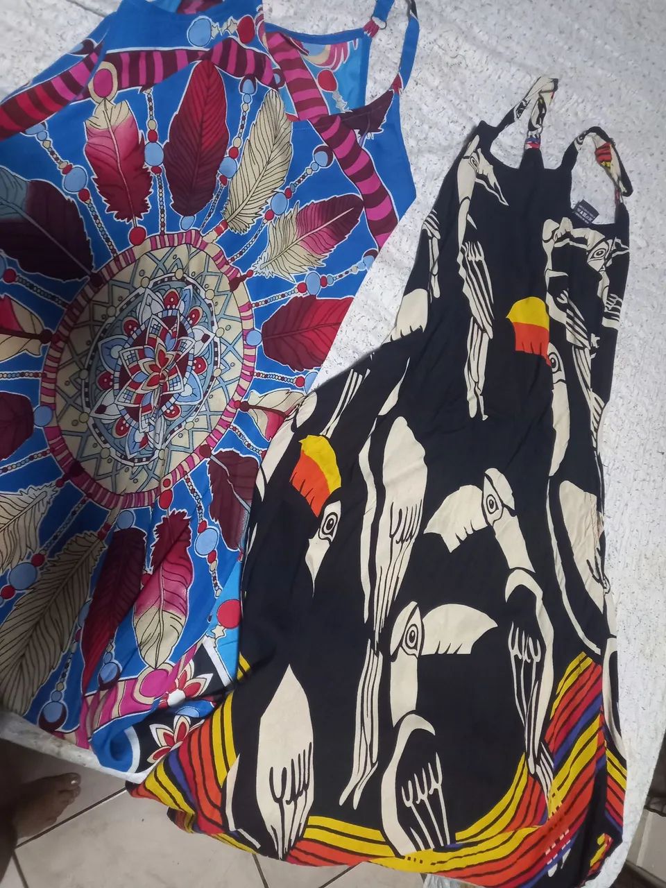 Vendo dois  vestidos usado uma vez  - Foto 3