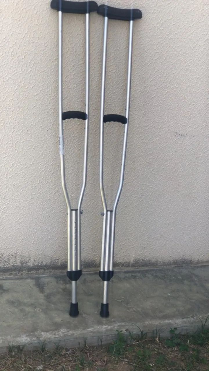 Vendo Muletas TAMANHO G (Adulto) - Foto 2
