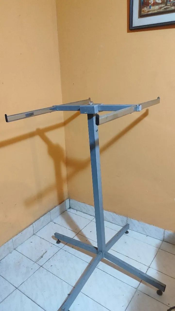 Arara de Roupas - Foto 3