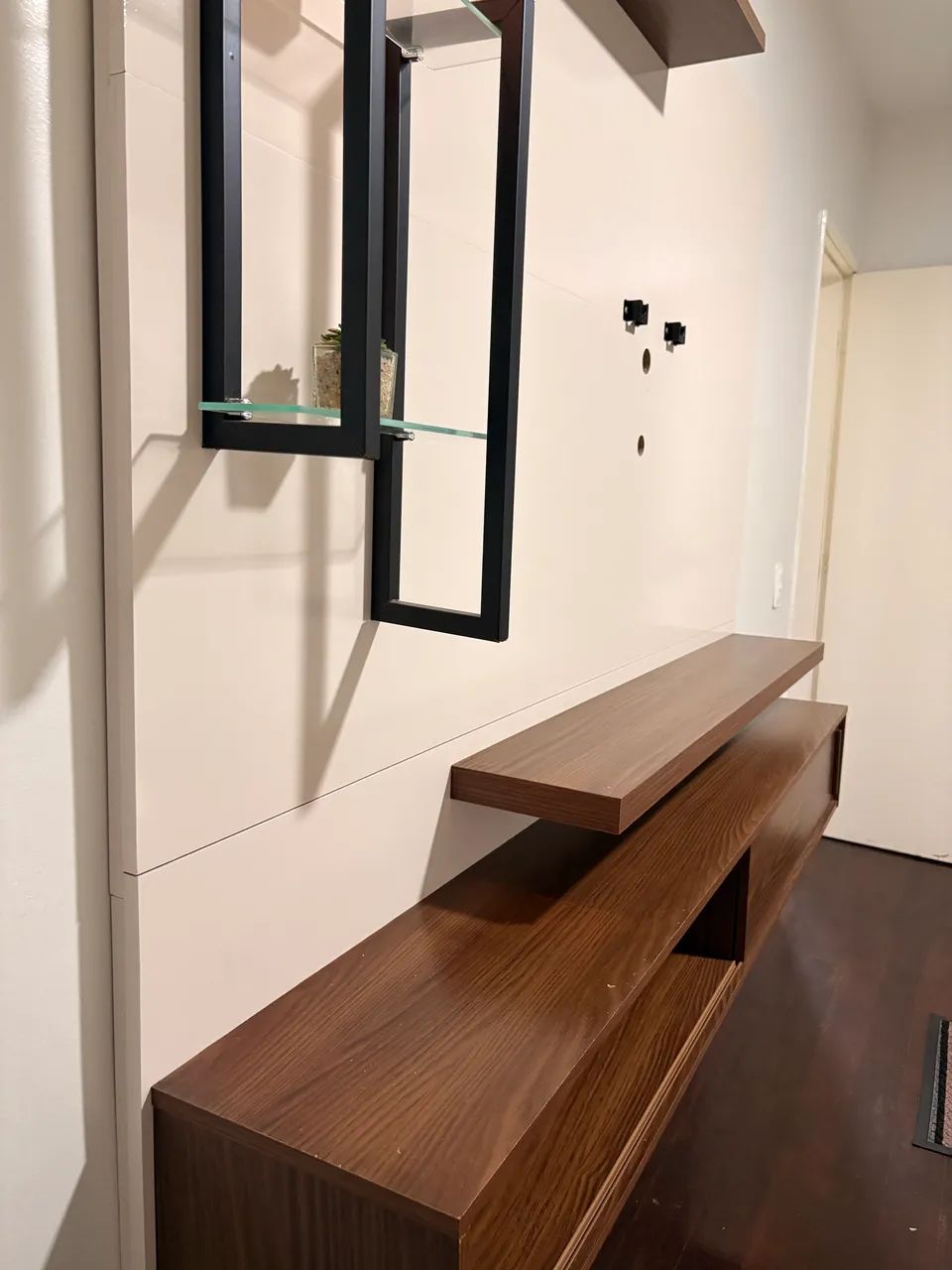 Painel de TV moderno com LED - Foto 2