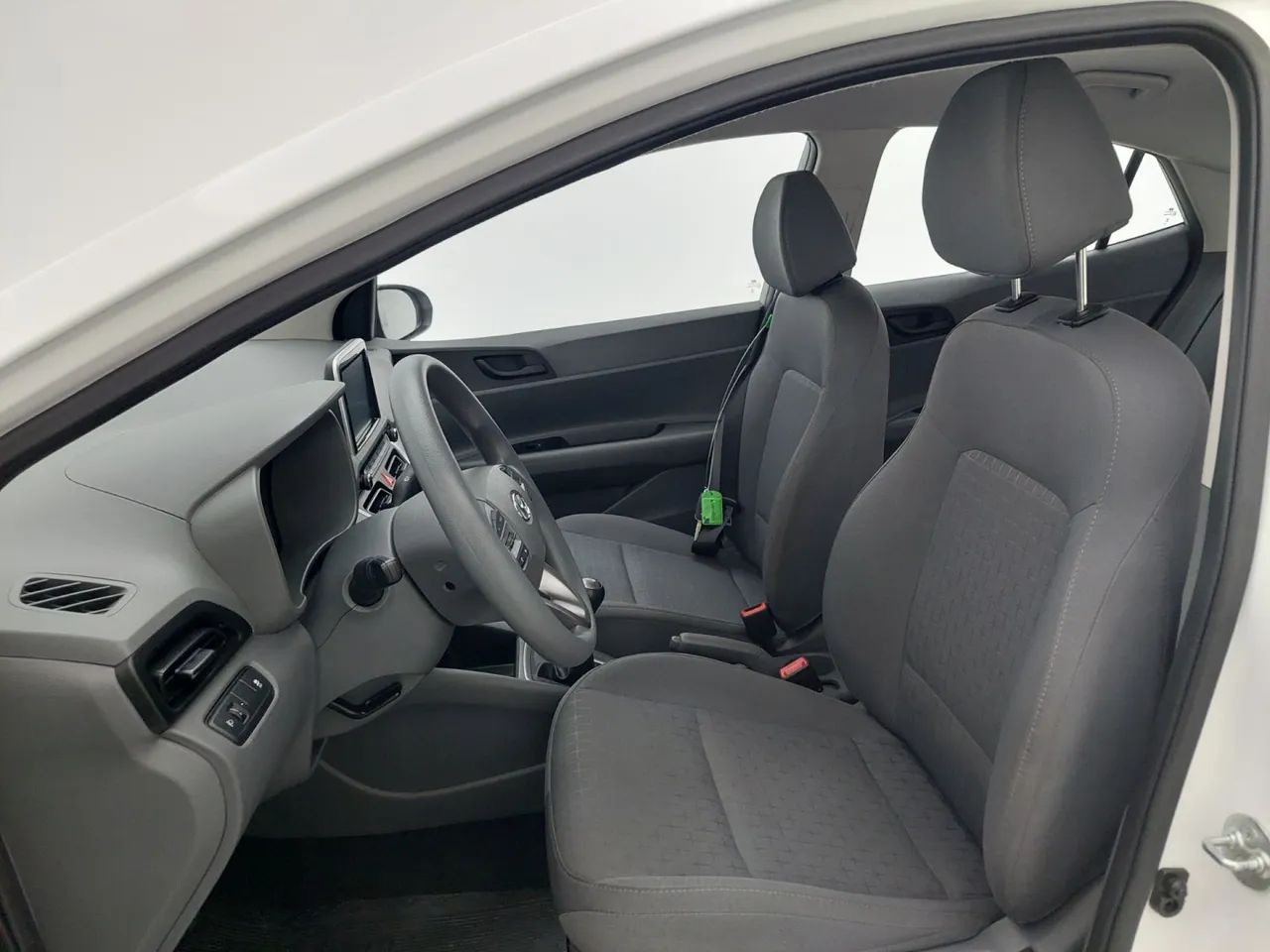 Hyundai HB20S Comfort Plus 1.0 TB Flex 12V Mec., foto 16 de 18