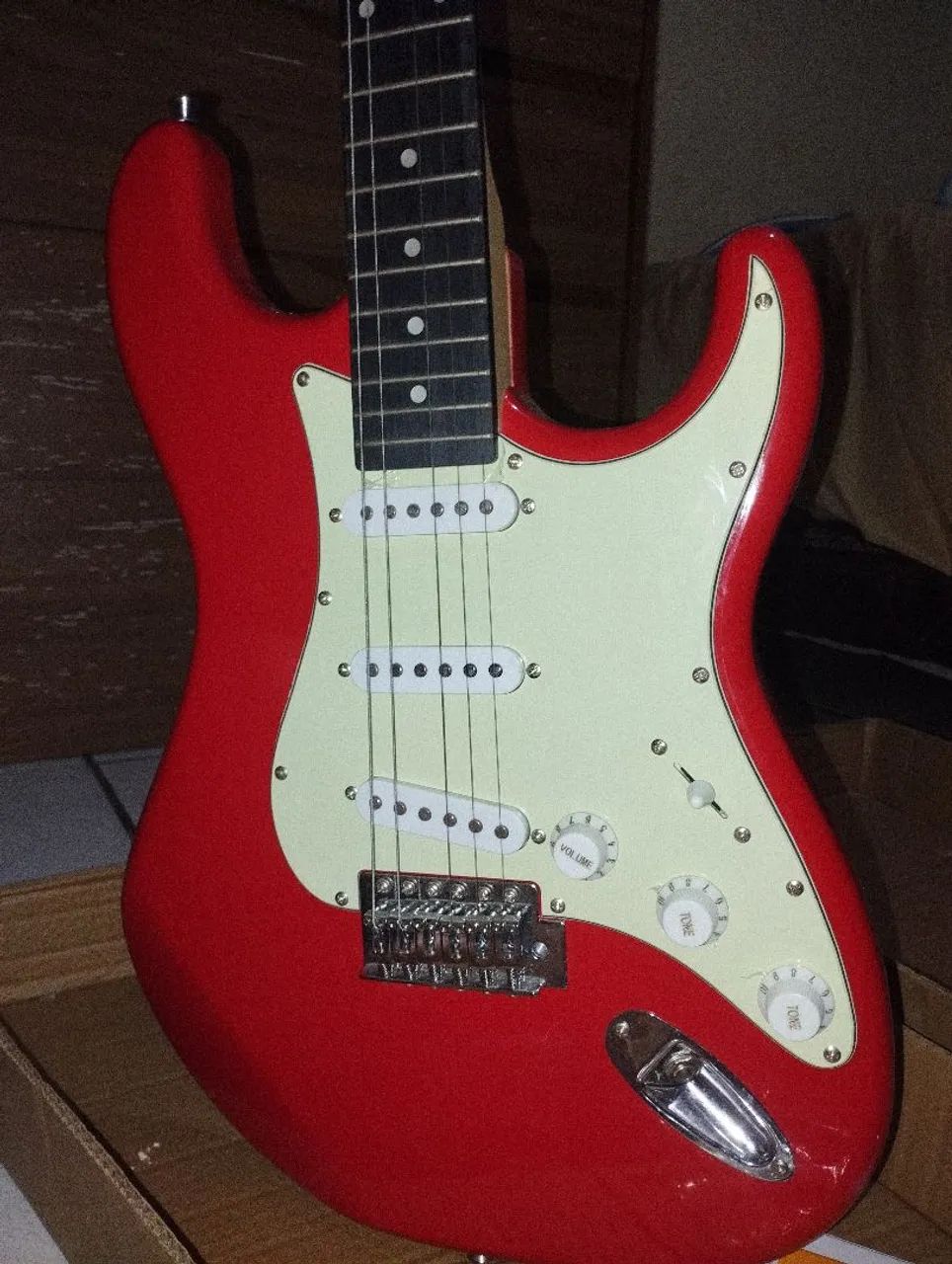 Guitarra Memphis MG 30
