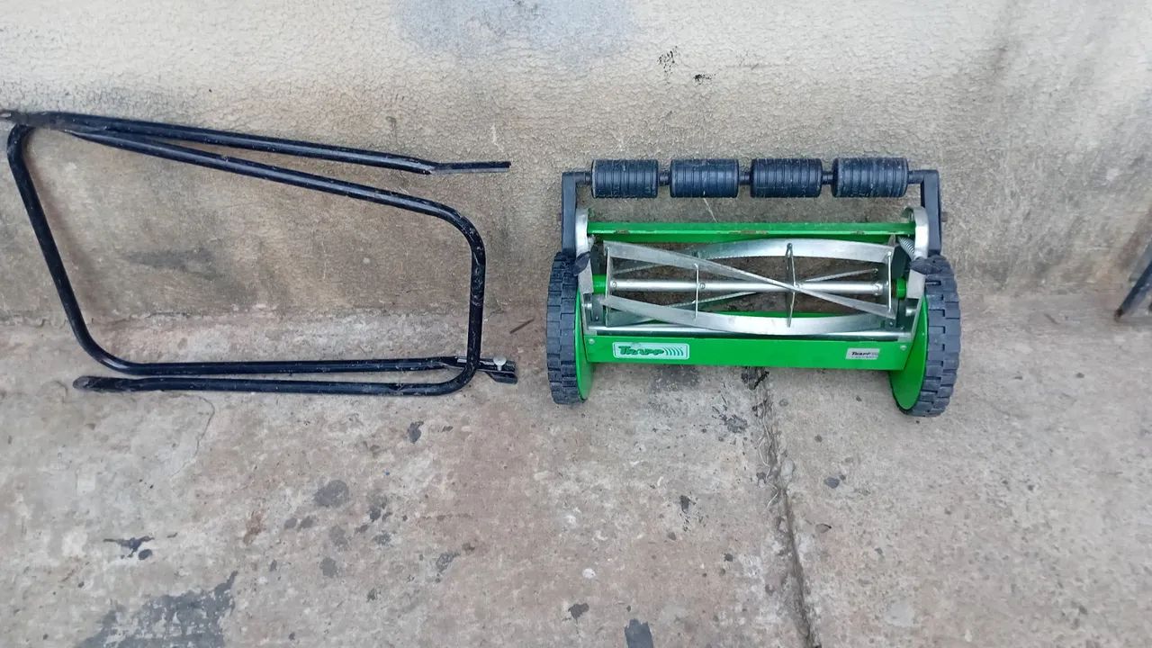 Máquina de cortar capim Jardim