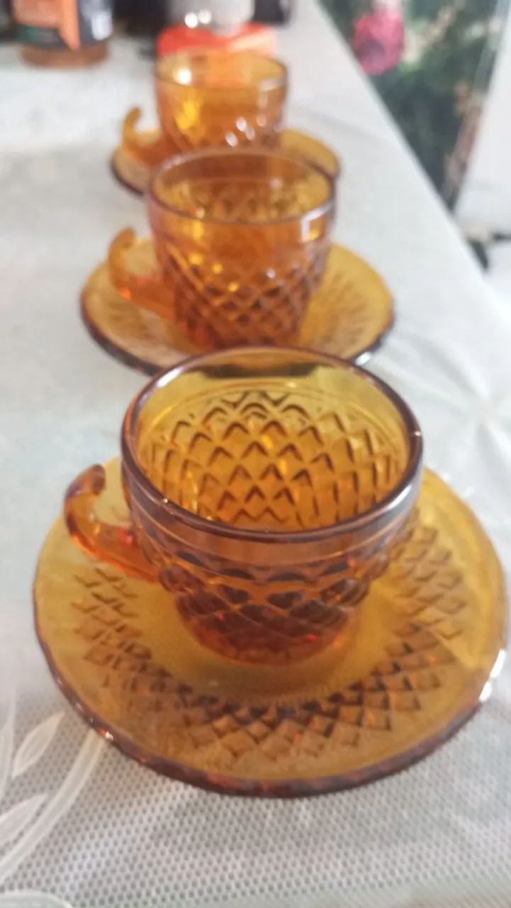 Xícara antigas65048998161281120