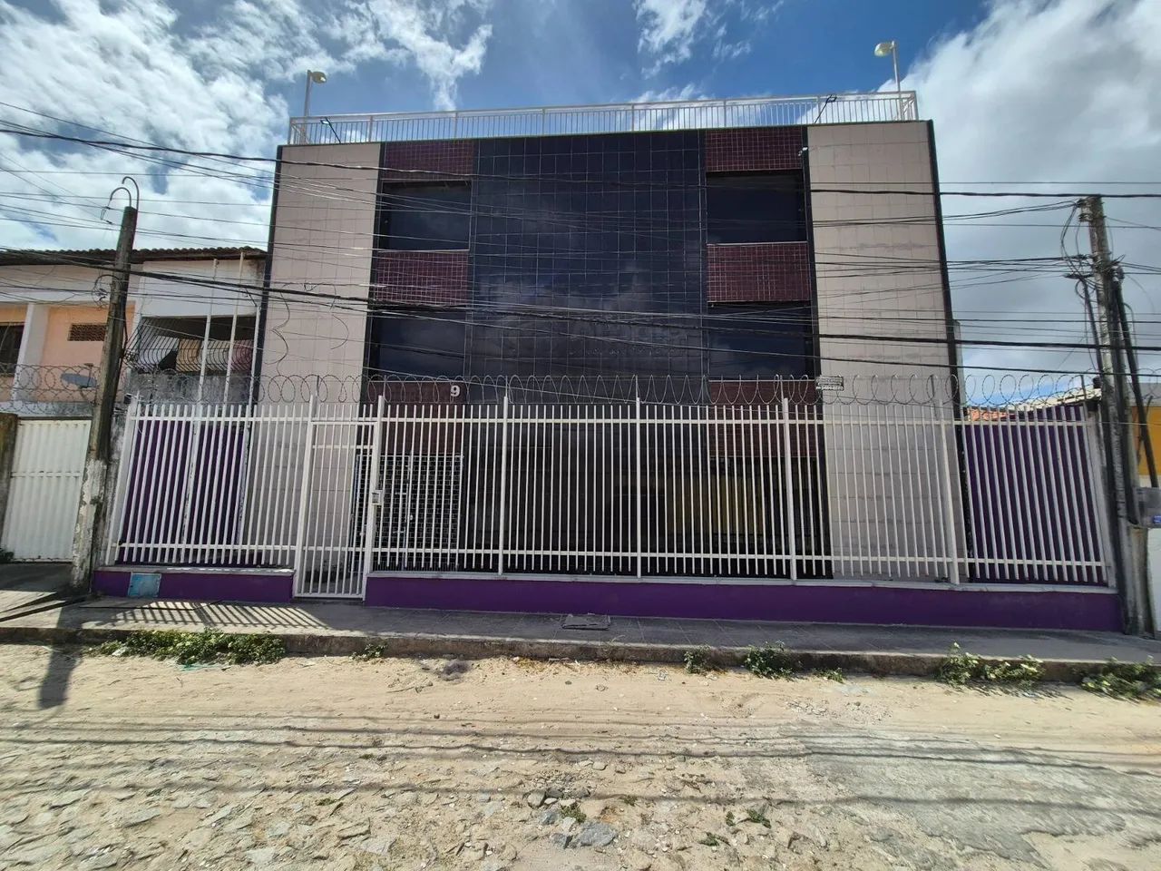 Predio comercial proximo a Washington soares.