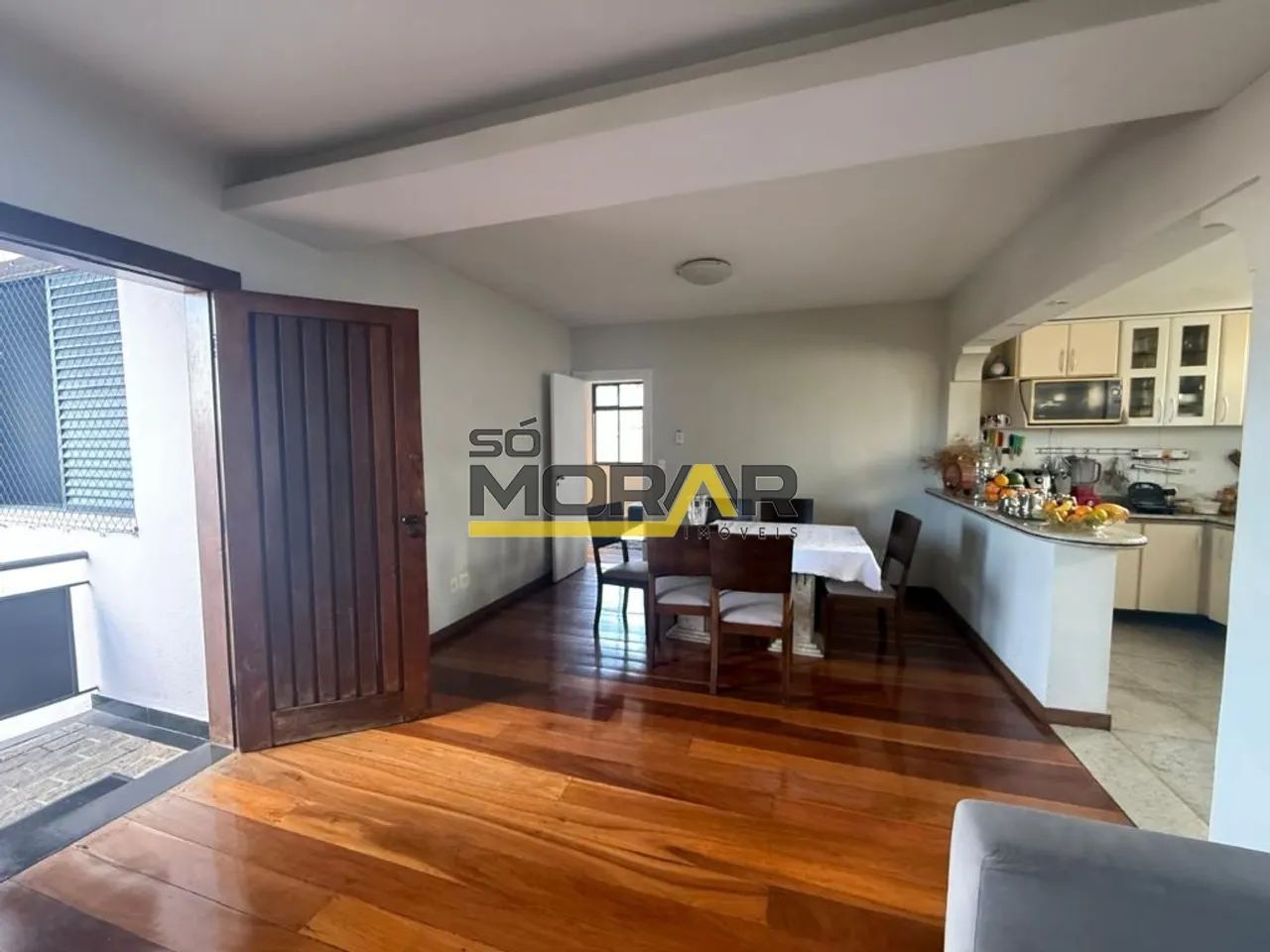 CASA 03 QUARTOS COM UMA SUITE E 03 EDICULAS NO CAIÇARA!