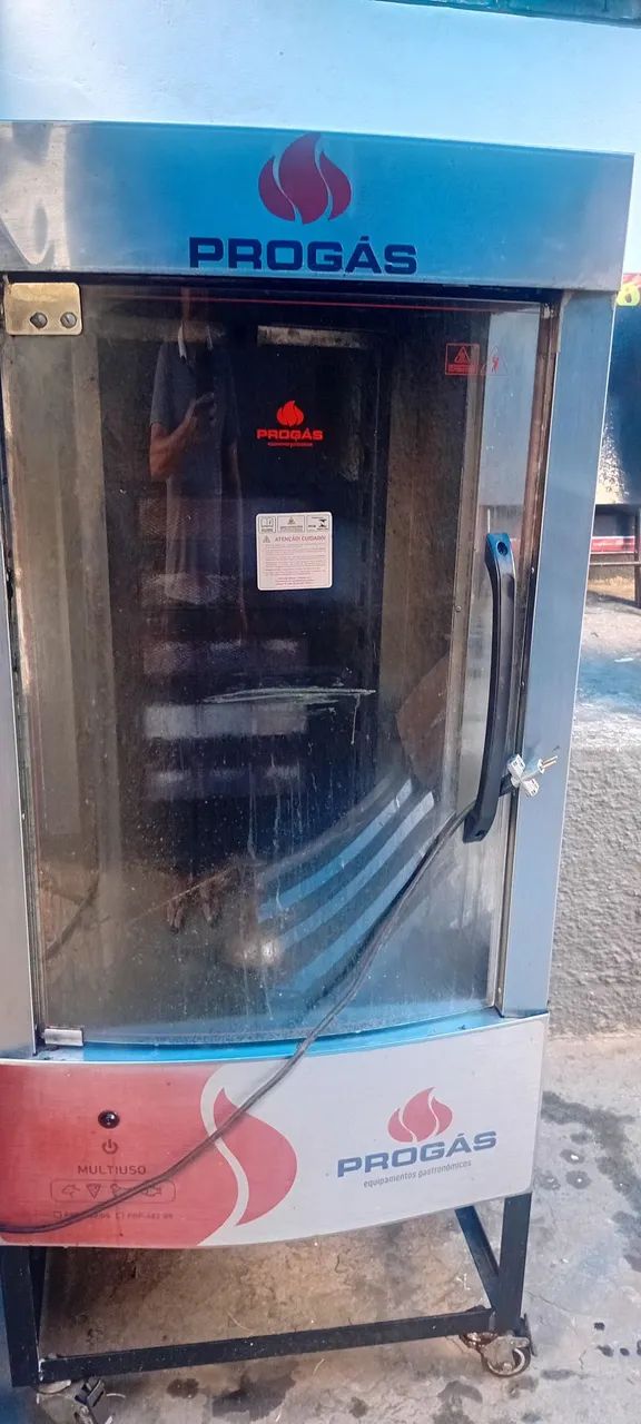 VENDO MAQUINA DE ASSAR FRANGO