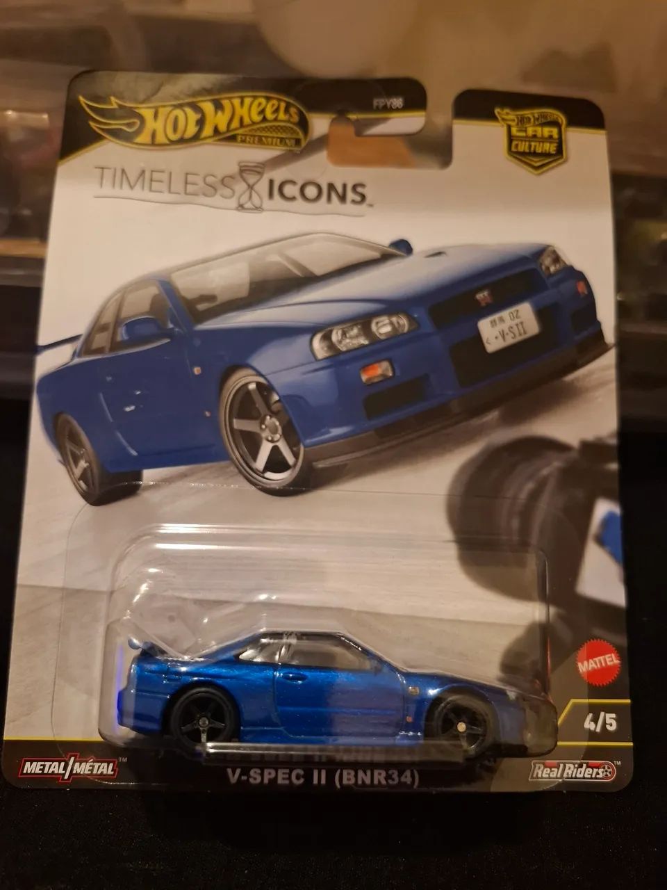 Hot Wheels Nissan Skyline GT-R V-Spec II (BNR34) - Hobbies e