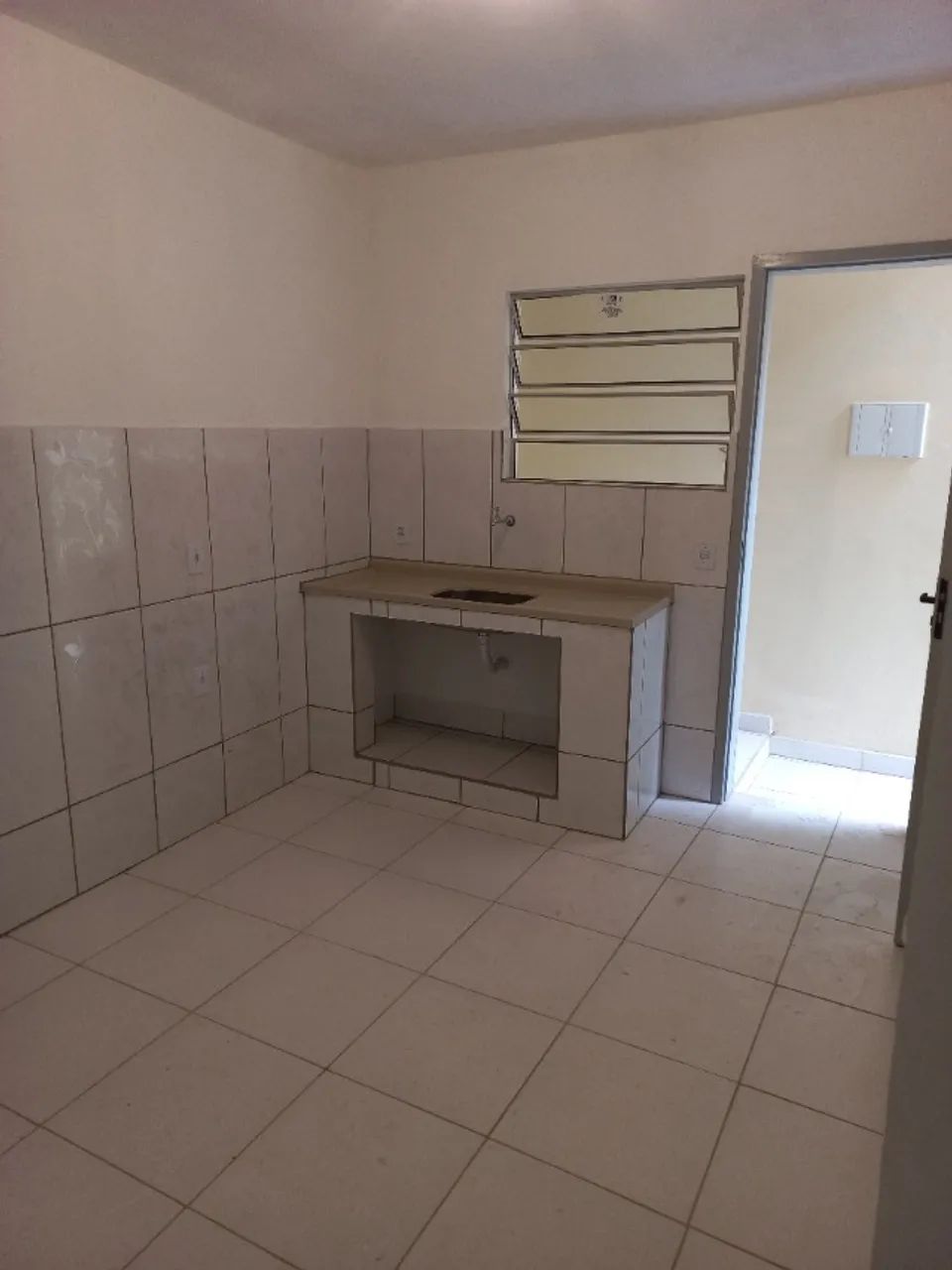 Casa 3 comodos no Embu