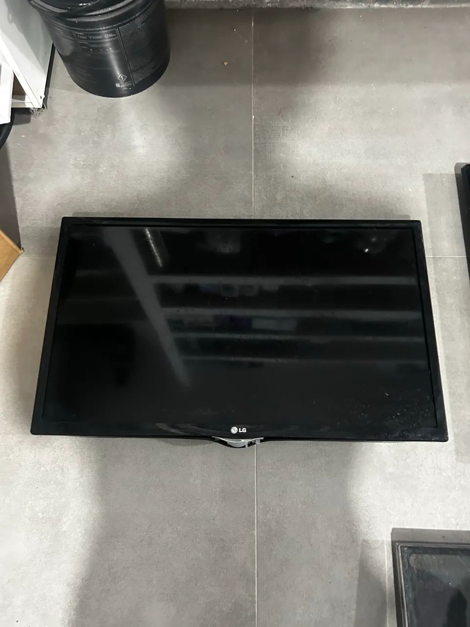 Lote 35 monitores + 3 Televisões  - Foto 4