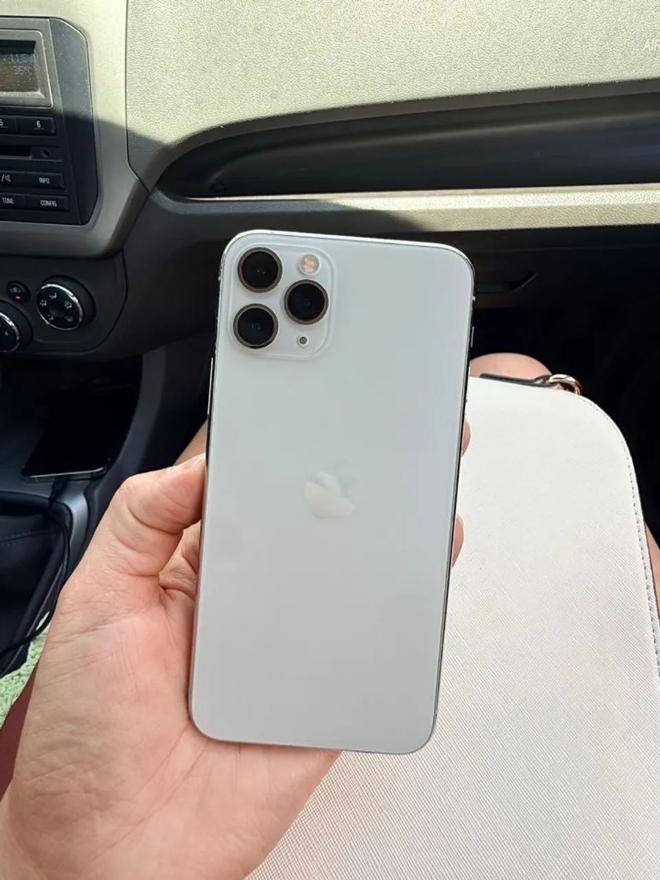 iPhone 11 Pro 256Gb branco sem defeito! 