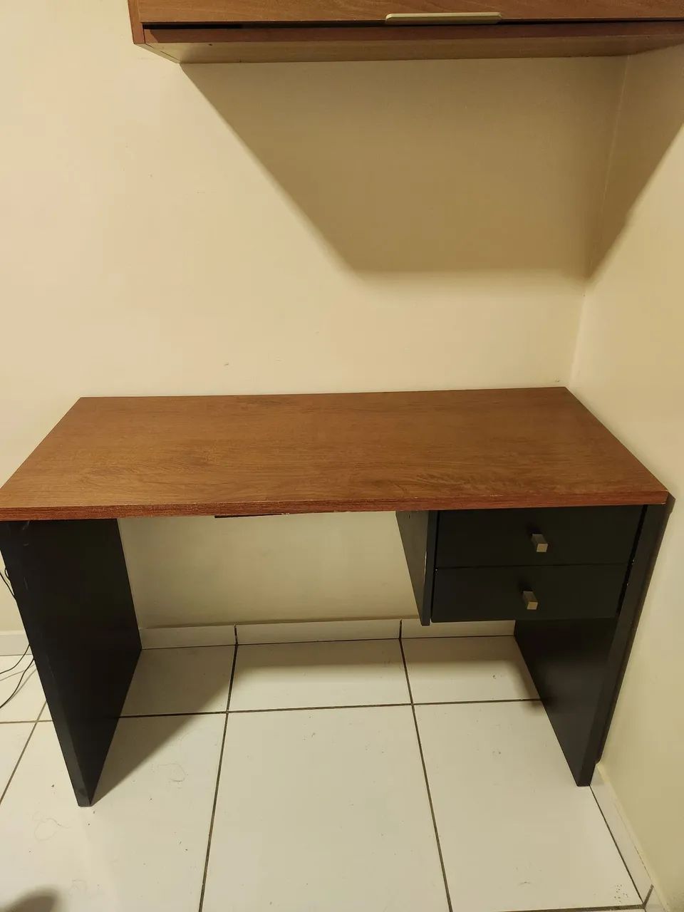 Escrivaninha com gavetas - Foto 5