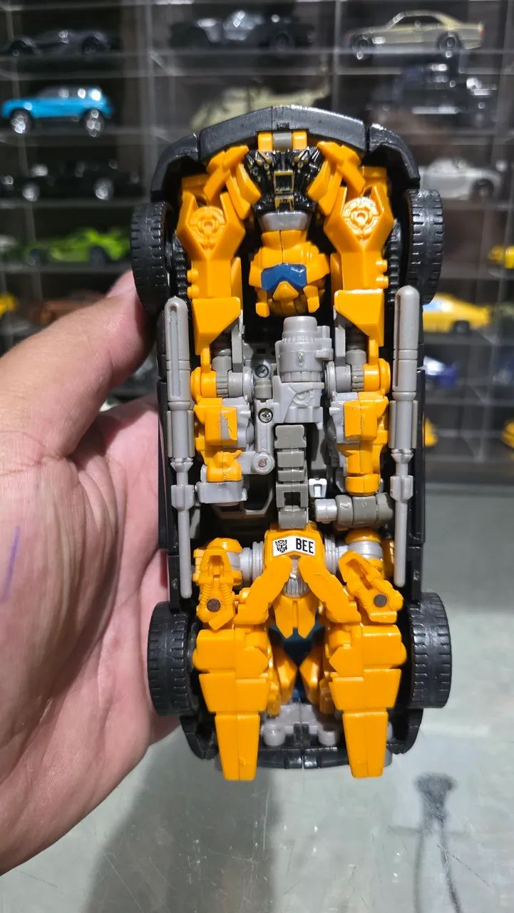 Transformers Human Alliance - Bumblebee Black - Foto 2