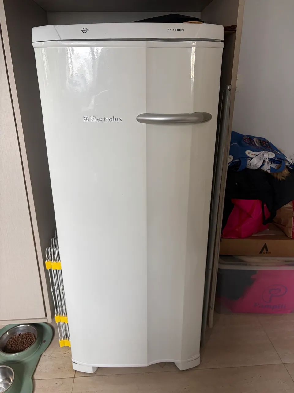 Freezer eletrolux 145 lts