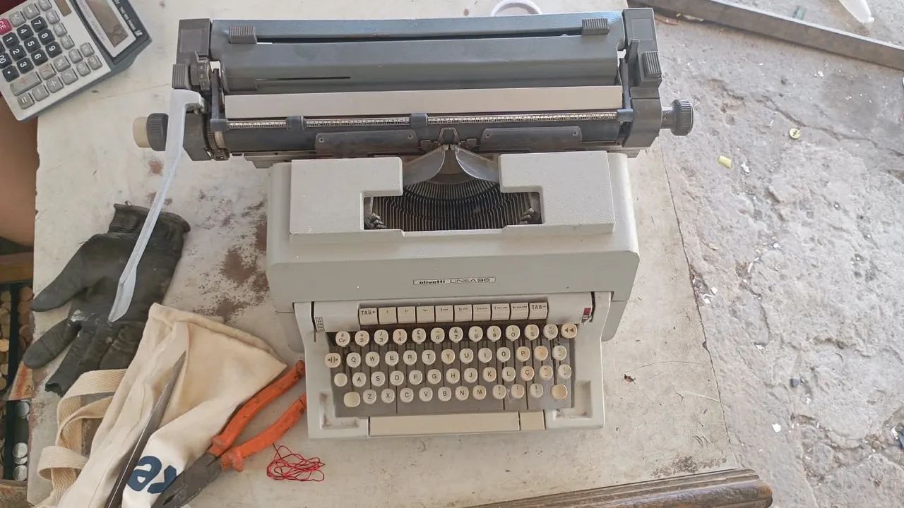 Máquina de Escrever Antiga - Foto 2