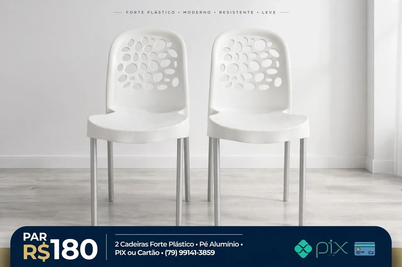 PAR DE CADEIRAS FORTEPLÁSTICOS - R$180