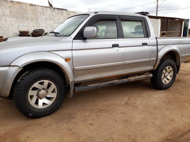 L200 Mitsubishi 2006 couro completa - Foto 2