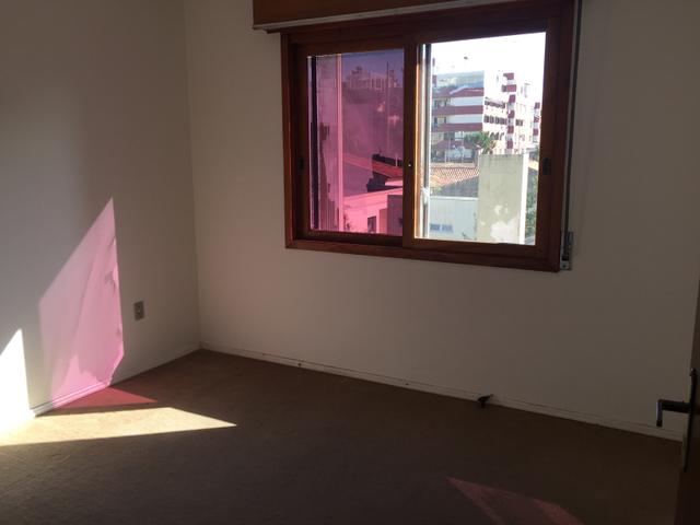 Espaçoso apartamento, quatro quartos - Foto 6