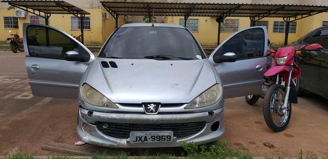 Vendo carro Peugeot 5.500 em dias no ponto para tranferencia - Foto 3