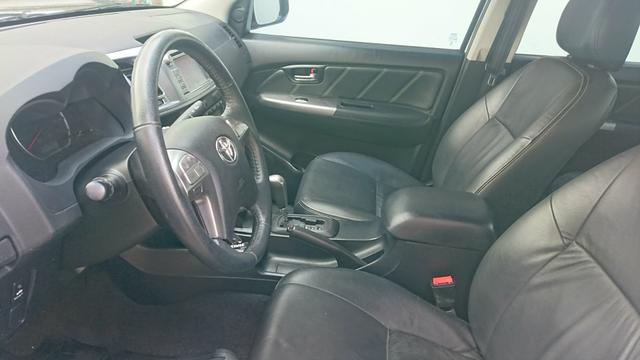 Toyota Hilux 3.0 D 4D SRV - Foto 13