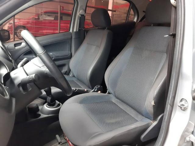 VW Voyage Trendline 1.6 MSI - Foto 8