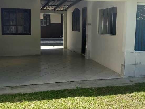 "Alugo 2 casas do dia 06/01 a 14/01. baln.grajau"pontal do paraná "p/familias