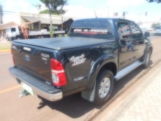 TOYOTA HILUX CD SRV D4-D 4X4 3.0 TDI DIESEL AUT - Foto 3