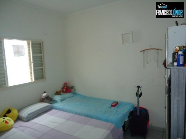 Casa no Setor Coimbra, 3 quartos (1 suíte), ótima localização, encostado no Hiper Moreira - Foto 13