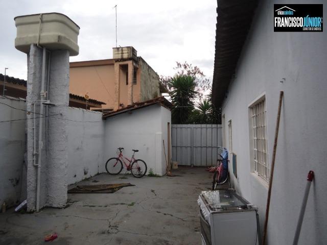Casa no Setor Coimbra, 3 quartos (1 suíte), ótima localização, encostado no Hiper Moreira - Foto 17