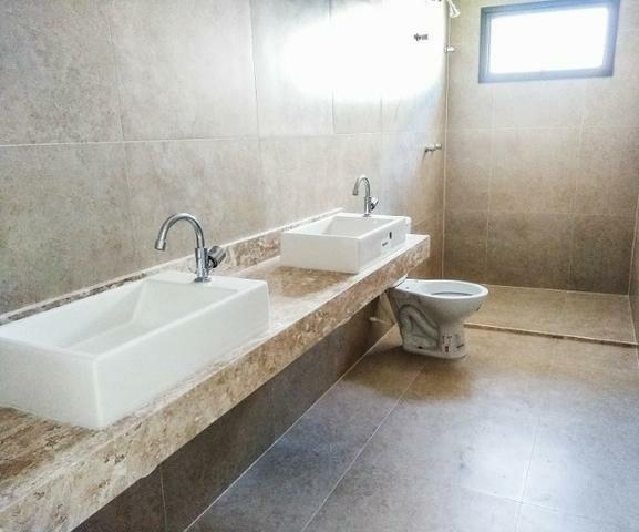 Casas de alto padrão em condomínio vizinho ao shopping - Foto 15