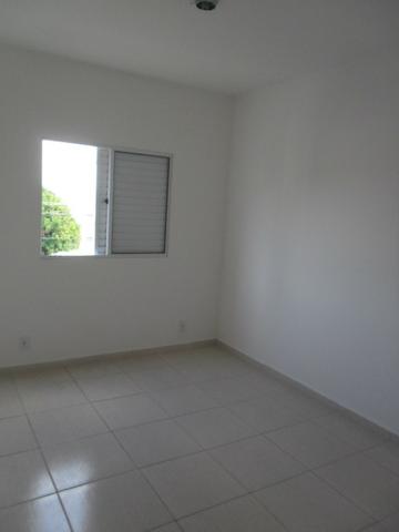 Código 304 - Apartamento de dois Dormitórios na Rua Beatris Gomes Mazella na Morada do Val - Foto 5